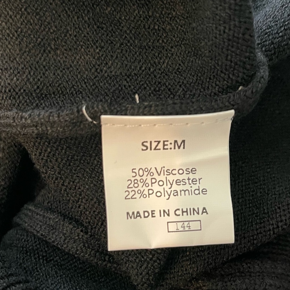 Black n White… Black Sweater White Accents - Picture 7 of 7